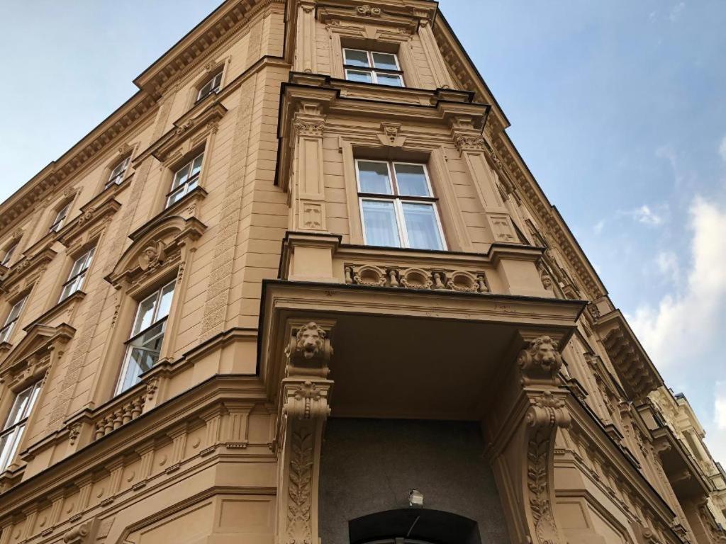 Apatrhostel Brno Exterior foto